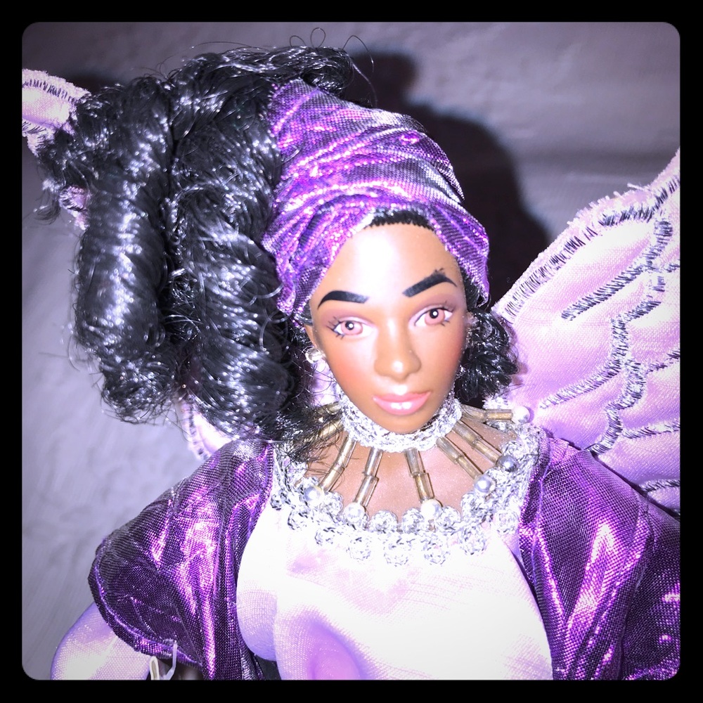 Amadi Angel Statue, Della Reese Glory Collection